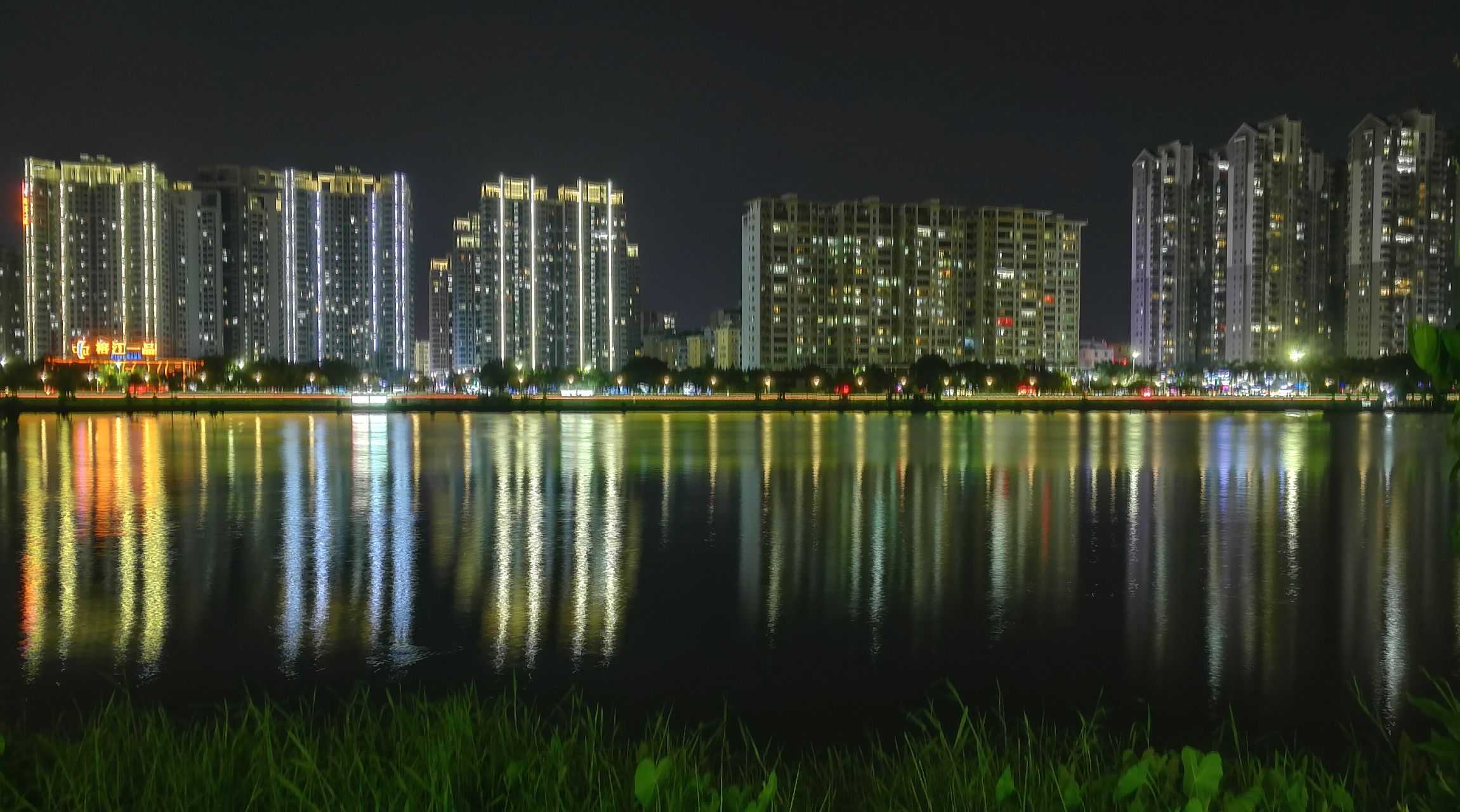 拍夜景打游戏手机推荐哪个_拍夜景厉害的手机_拍夜景手机哪个手机好