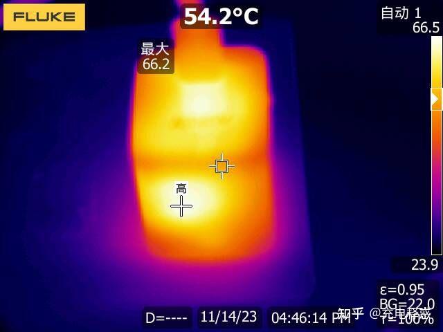 苹果手机充电玩游戏烫手_苹果充电打游戏发烫正常吗_苹果手机打游戏不热充电热